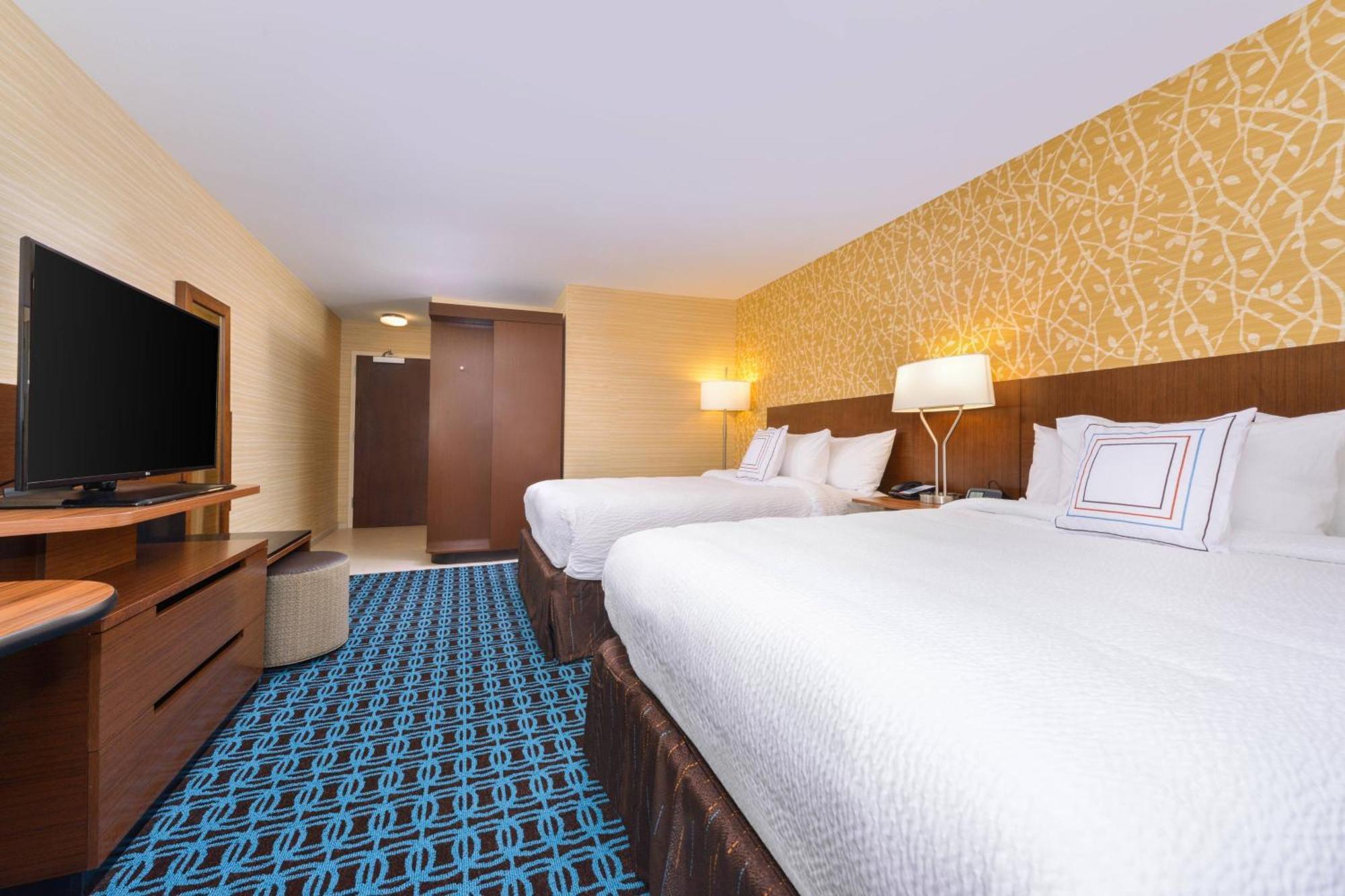 Fairfield Inn & Suites By Marriott Coralville Exterior photo